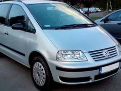 Silber Gebraucht 2002 VW Sharan Comfortline Van / Kleinbus | 1.250 € (Fairer Preis)