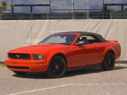 Rot Gebraucht 2007 Ford Mustang Cabrio | 8.000 €