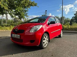 Rot Gebraucht 2006 Toyota Yaris Kleinwagen | 3.500 € (Etwas zu teuer)