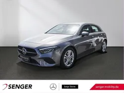 Grau Gebraucht 2023 Mercedes A180 Progressive Limousine | 29.640 € (Fairer Preis)