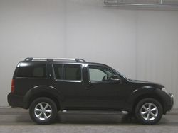 Black (m) (metallic) Gebraucht 2011 Nissan Pathfinder SE SUV | 8.950 € (Guter Preis)