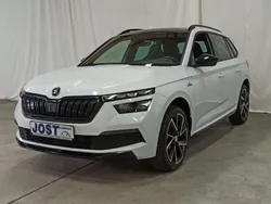 Weiß Gebraucht 2023 Skoda Kamiq Monte Carlo SUV | 27.950 € (Teuer)