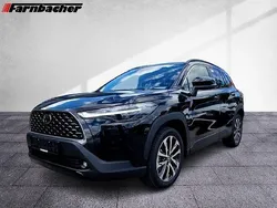 Tiefschwarz mica metallic Gebraucht 2024 Toyota Corolla Cross Basis SUV | 34.995 € (Guter Preis)