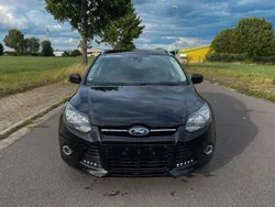 Schwarz Gebraucht 2014 Ford Focus Titanium Kombi | 7.400 € (Fairer Preis)