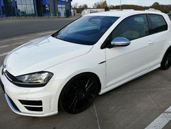 Weiß Gebraucht 2014 VW Golf VII R Limousine | 23.490 €