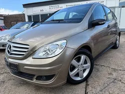 Beige Gebraucht 2005 Mercedes B200 Van / Kleinbus | 7.990 € (Etwas zu teuer)