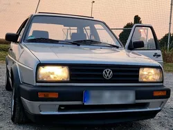 Grau Gebraucht 1990 VW Jetta Limousine | 4.700 €