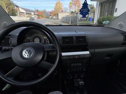 Weiß Gebraucht 2006 VW Fox Kleinwagen | 1.900 € (Fairer Preis)