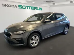 Grau Gebraucht 2025 Skoda Scala Essence Kleinwagen | 21.959 € (Etwas zu teuer)