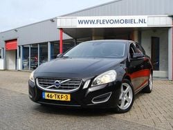 Schwarz Gebraucht 2011 Volvo V60 Momentum Kombi | 3.699 € (Guter Preis)