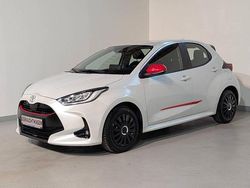 Weiß Gebraucht 2023 Toyota Yaris Team Kleinwagen | 17.490 € (Guter Preis)