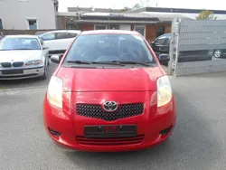 Rot Gebraucht 2007 Toyota Yaris Basis Kleinwagen | 2.499 € (Fairer Preis)
