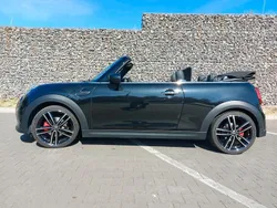 Schwarz Gebraucht 2023 Mini Cooper Cabriolet Classic Cabrio | 26.500 € (Guter Preis)