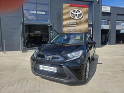 Mysticschwarz Gebraucht 2022 Toyota Aygo X-play Kleinwagen | 11.500 €