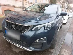 Blau Gebraucht 2017 Peugeot 5008 Van / Kleinbus | 14.500 € (Fairer Preis)