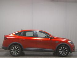 Rot Gebraucht 2022 Renault Arkana Zen SUV | 17.680 € (Superpreis)