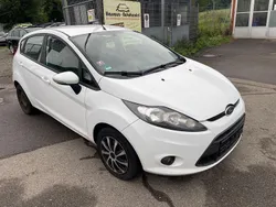 Weiß Gebraucht 2012 Ford Fiesta Champions Edition Kleinwagen | 2.250 € (Guter Preis)