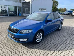 Raceblau metallic Gebraucht 2013 Skoda Octavia Ambition Limousine | 8.200 € (Etwas zu teuer)
