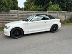 Weiß Gebraucht 2009 BMW 118 Cabriolet Cabrio | 5.700 € (Fairer Preis)