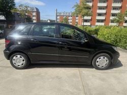 Schwarz Gebraucht 2008 Mercedes B170 Van / Kleinbus | 2.400 € (Fairer Preis)