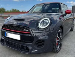 Grau Gebraucht 2020 Mini John Cooper Works Kleinwagen | 26.500 € (Fairer Preis)