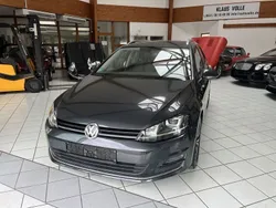 Grau Gebraucht 2016 VW Golf VII Allstar | 10.950 € (Fairer Preis)