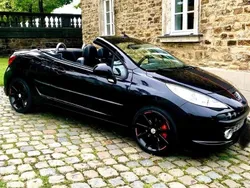 Schwarz Gebraucht 2009 Peugeot 207 CC Roland Garros Cabrio | 3.800 € (Fairer Preis)