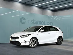 Weiß Neu 2024 Kia Ceed Limousine | 21.470 € (Superpreis)