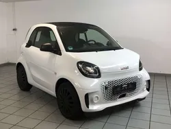 Tridionsicherheitszelle weiss Gebraucht 2022 Smart ForTwo Electric Drive Kleinwagen | 9.900 € (Guter Preis)