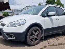 Weiß Gebraucht 2014 Fiat Sedici SUV | 4.400 € (Guter Preis)