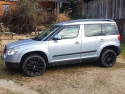 Blau Gebraucht 2011 Skoda Yeti SUV | 4.800 € (Superpreis)