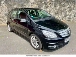 Kosmosschwarz metalliclack Gebraucht 2010 Mercedes B180 Van / Kleinbus | 5.900 € (Guter Preis)