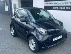 Schwarz Gebraucht 2022 Smart ForTwo Electric Drive Coupé | 9.470 € (Guter Preis)