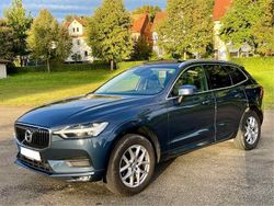 Blau Gebraucht 2020 Volvo XC60 Momentum SUV | 28.200 € (Etwas zu teuer)
