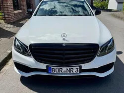 Weiß Gebraucht 2017 Mercedes E220 Night Kombi | 18.095 € (Fairer Preis)