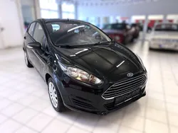 Schwarz (metallic) Gebraucht 2017 Ford Fiesta Cool & Sound Edition Kleinwagen | 12.299 € (Superpreis)