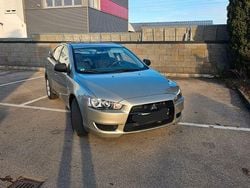 Beige Gebraucht 2009 Mitsubishi Lancer Inform Limousine | 4.500 € (Fairer Preis)