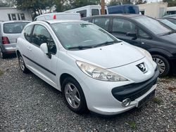 Weiß Gebraucht 2009 Peugeot 207 Kleinwagen | 500 € (Superpreis)