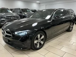 Obsidianschwarz metalliclack Gebraucht 2022 Mercedes C220 Kombi | 29.840 € (Guter Preis)
