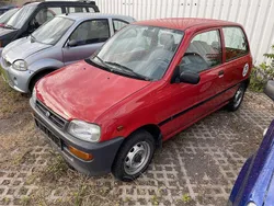 Rot Gebraucht 1998 Daihatsu Cuore Kleinwagen | 4.599 €