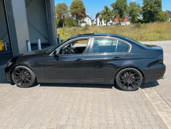 Schwarz Gebraucht 2006 BMW 325 Limousine | 8.900 €