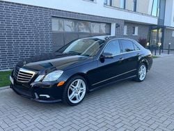Schwarz Gebraucht 2011 Mercedes E500 Avantgarde Limousine | 10.990 € (Guter Preis)