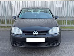 Schwarz Gebraucht 2005 VW Golf IV Limousine | 2.770 € (Fairer Preis)