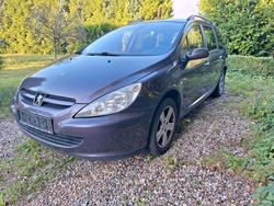 Violet Gebraucht 2003 Peugeot 307 Kombi | 999 €