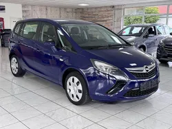 Blau Gebraucht 2015 Opel Zafira Tourer Selection Van / Kleinbus | 9.990 € (Fairer Preis)