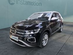 Schwarz Gebraucht 2024 VW T-Roc Style SUV | 29.246 € (Fairer Preis)