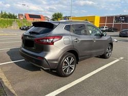Grau Gebraucht 2019 Nissan Qashqai N-Connecta SUV | 16.900 € (Guter Preis)