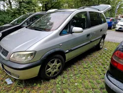Grau Gebraucht 2004 Opel Zafira Van / Kleinbus | 850 € (Fairer Preis)