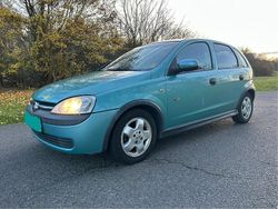Grün Gebraucht 2003 Opel Corsa Kleinwagen | 2.099 € (Fairer Preis)