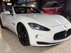 Weiß Gebraucht 2011 Maserati GranCabrio Cabrio | 35.900 € (Etwas zu teuer)
